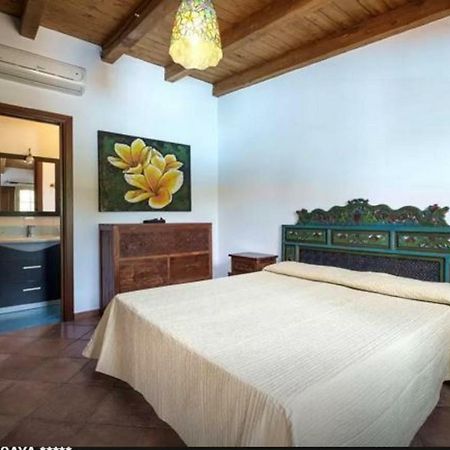 Rumah Saya Campofelice Di Roccella Zewnętrze zdjęcie